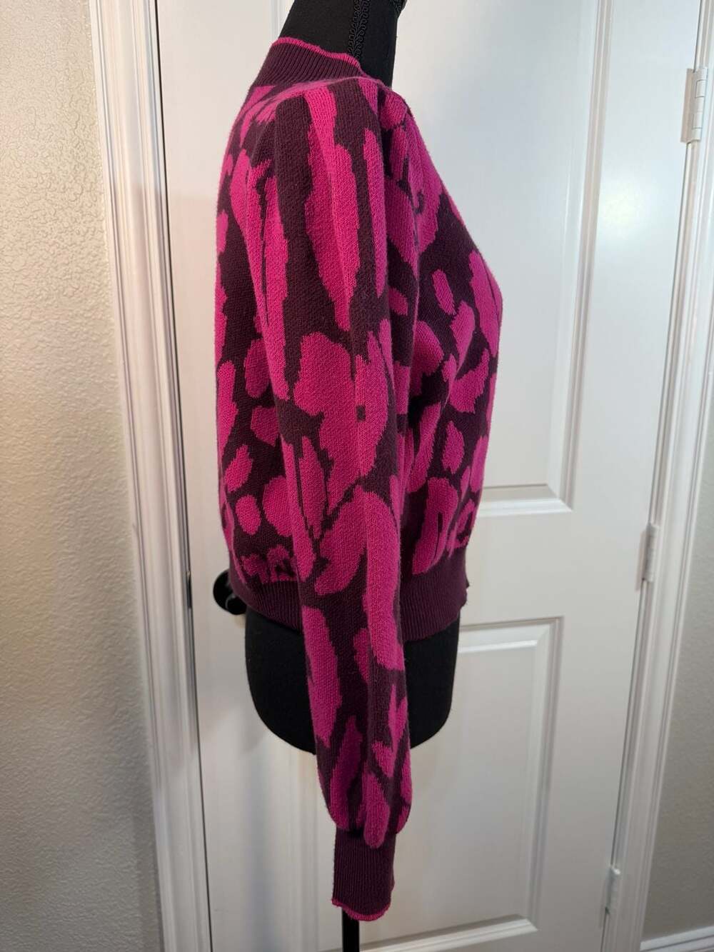 Who What Wear Leopard Print Sweater - Picture 4 of 7